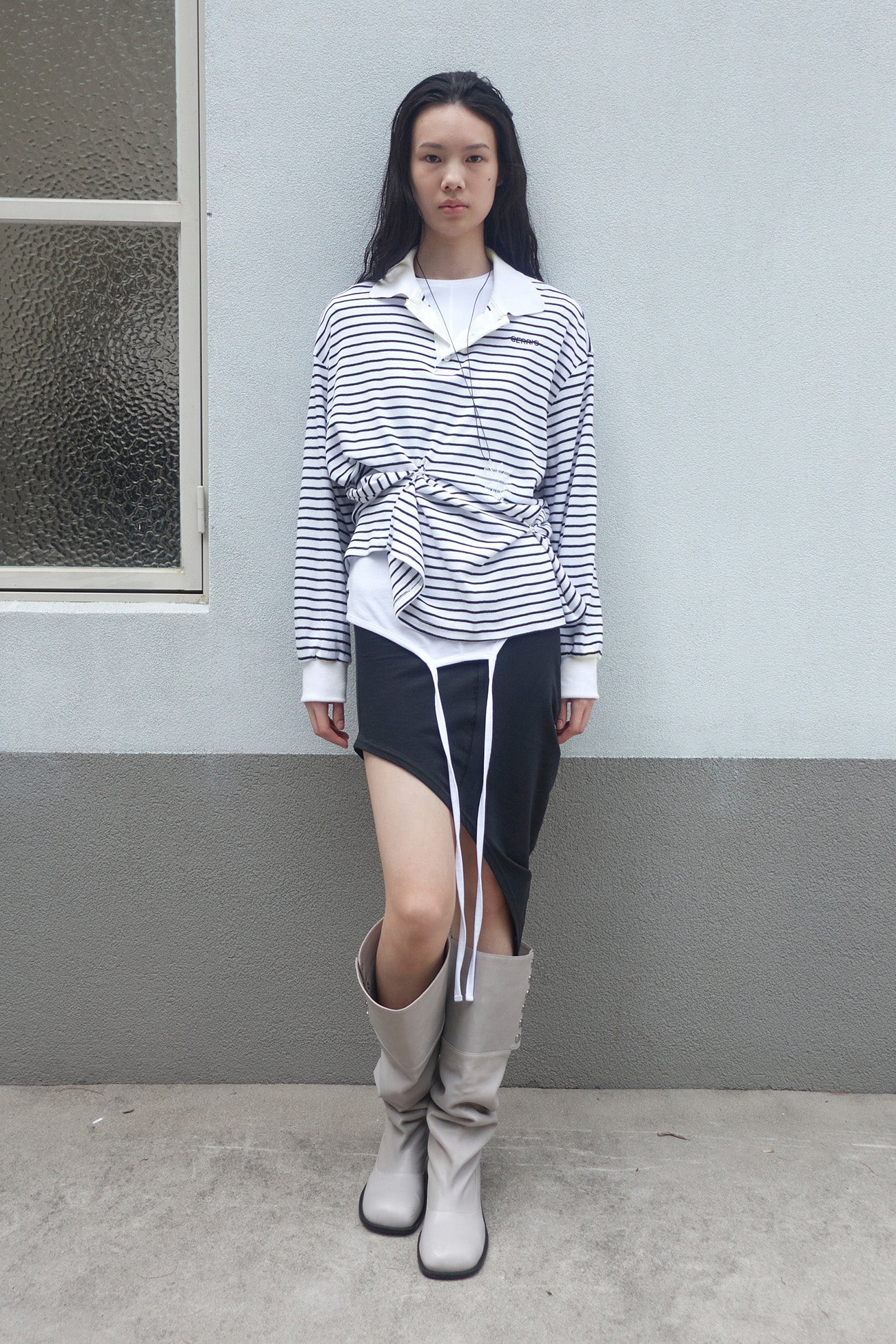 cerric - STRIPE BUTTON PINCH TOP / WHITE