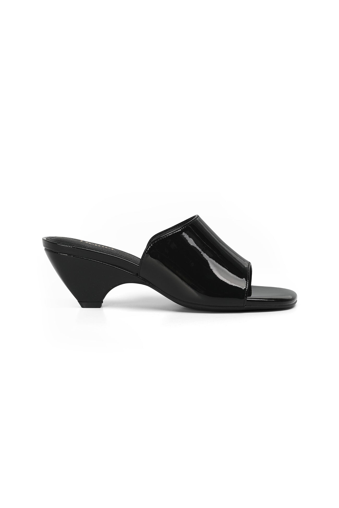 Deinet - ENAMEL SLIPPERS IN BLACK