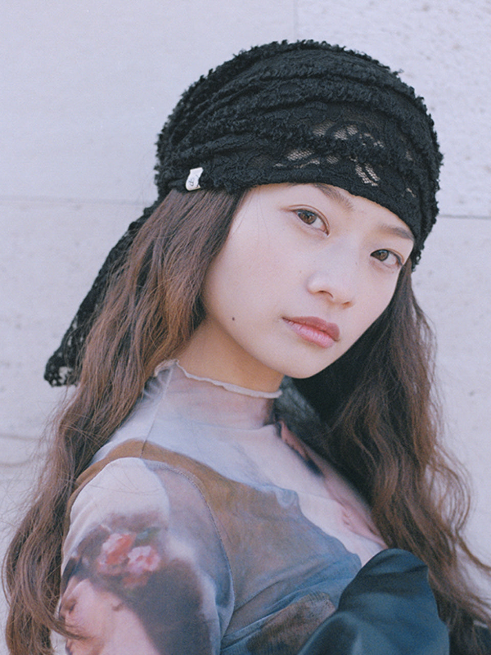 ROSY LACE BANDANA IN BLACK