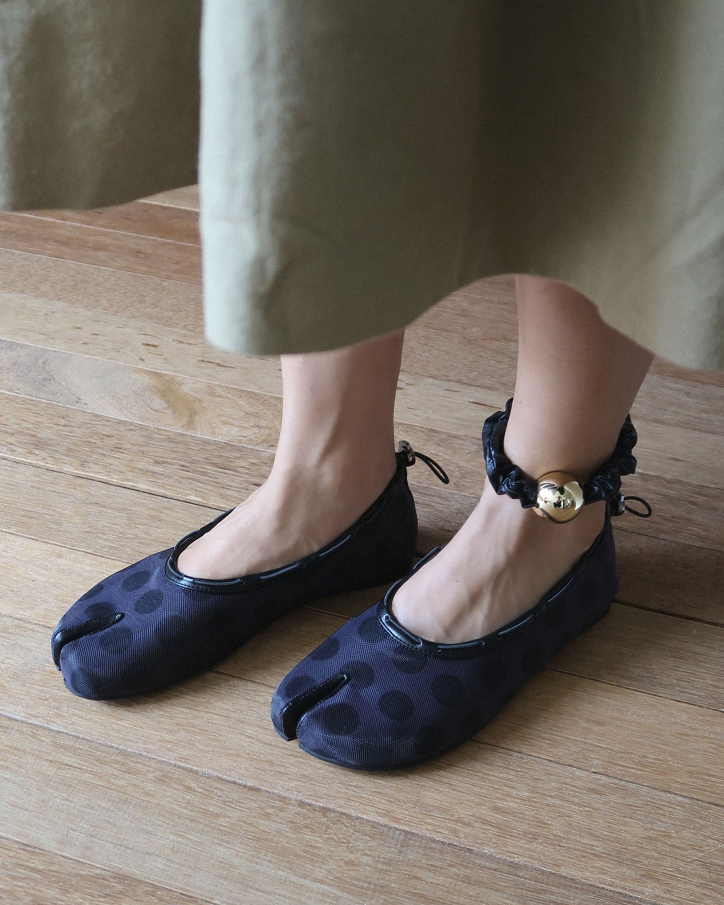 PAES - Mesh Air String Flat / Dot Black