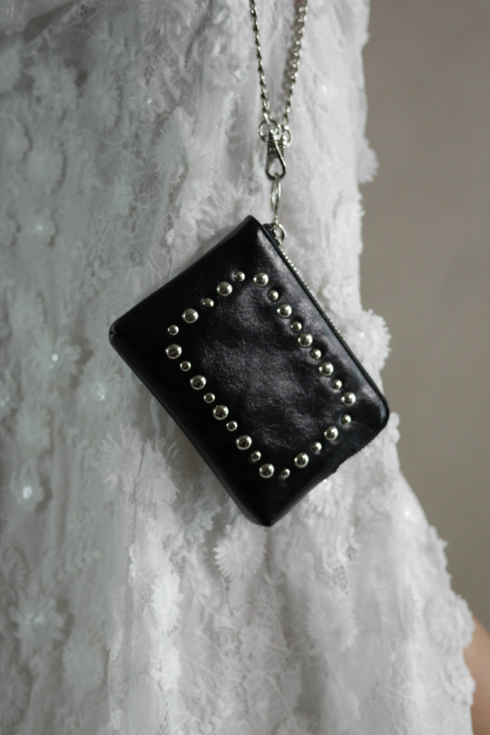 KHIHO - STUD POPO POUCH / BLACK