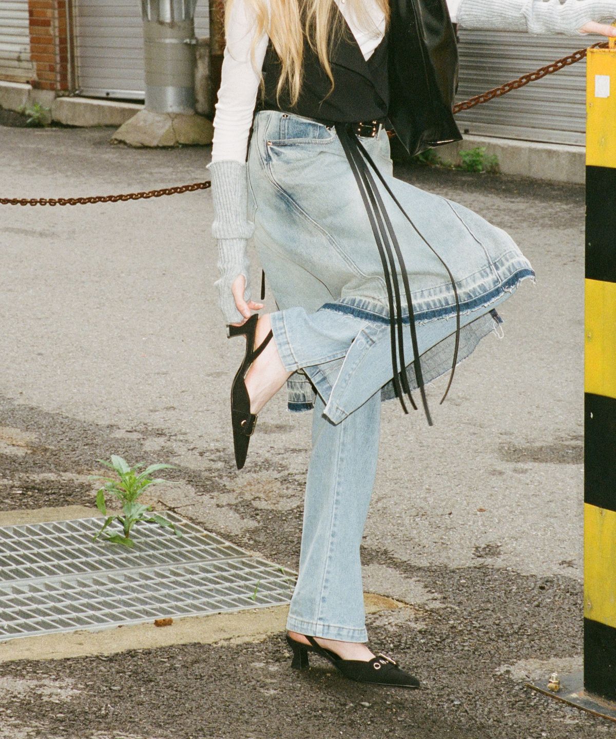 KHIHO - BELTED SLINGBACK / BLACK