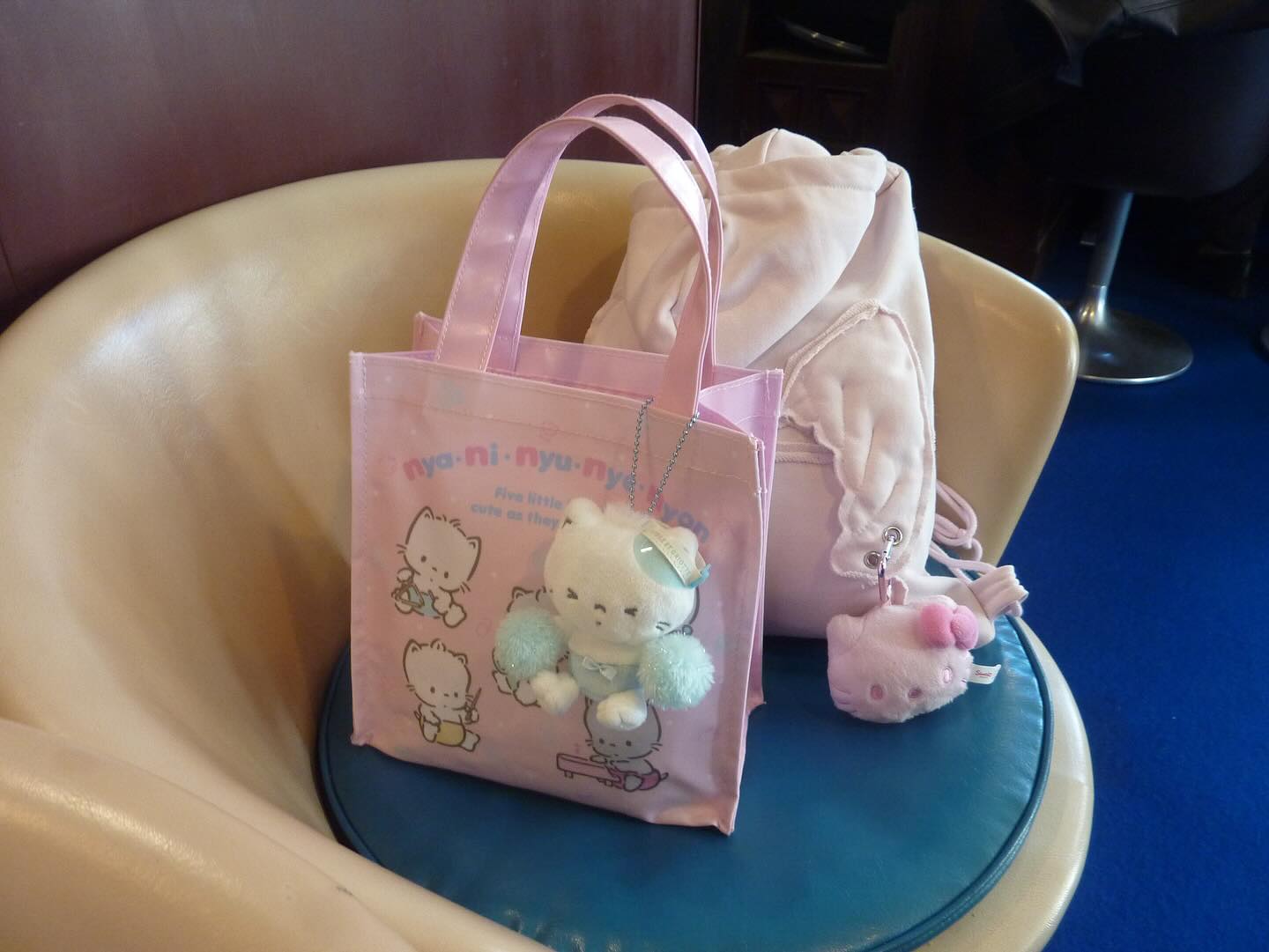 Nuyet - Angel wing bag _ Baby pink