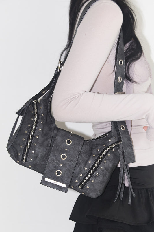 illigo - Leaf Eyelet Shoulder Bag Black