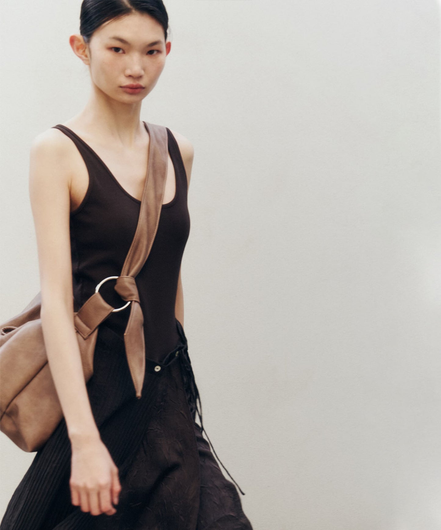 yahnsisi - Large Note Boat Bag - Brown