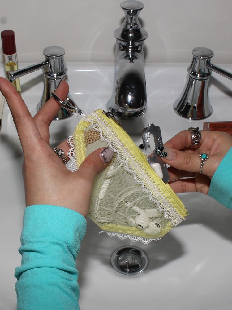 kuel-things-Cheeky pouch (Lemon)