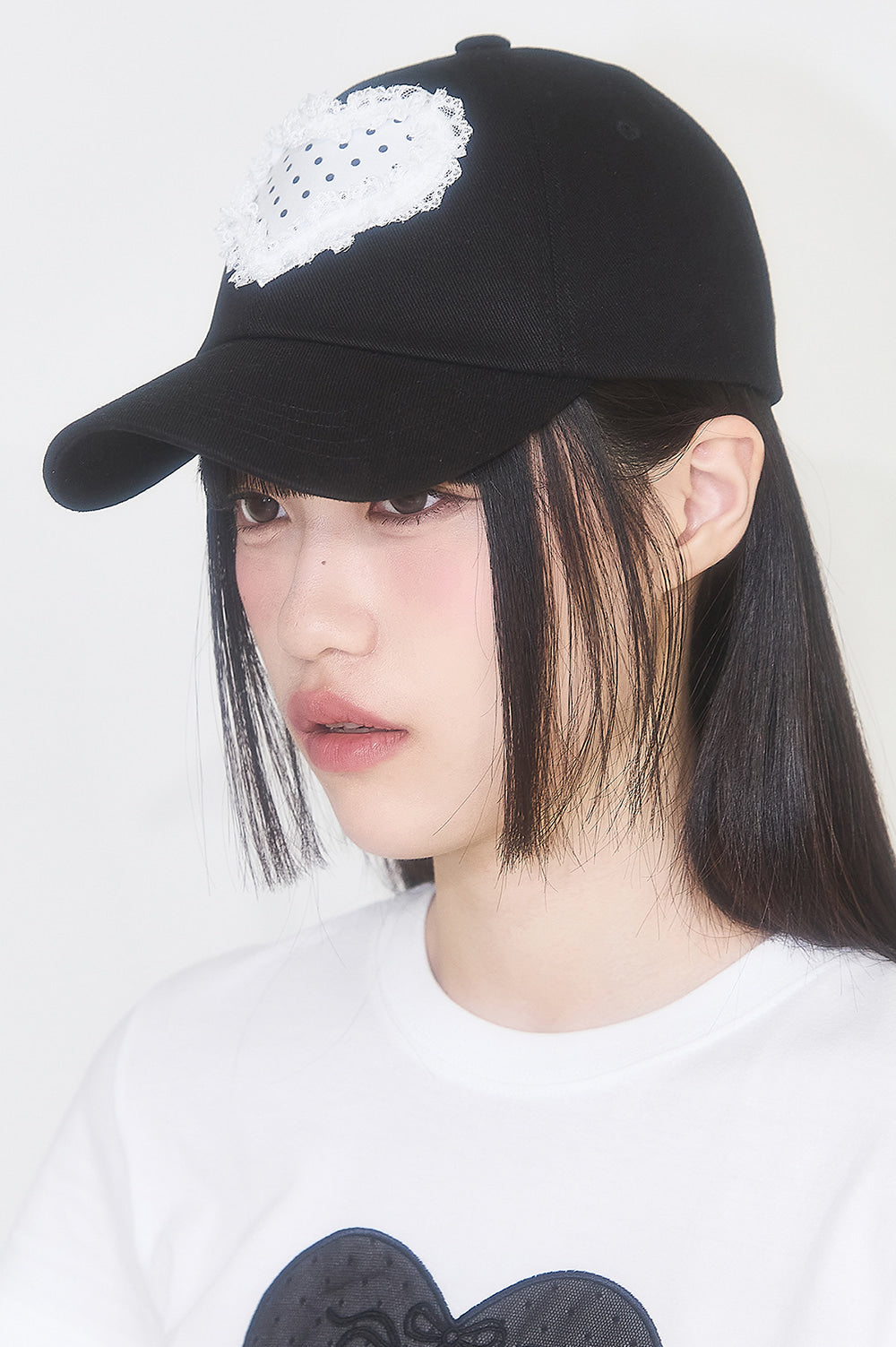 illigo - Lace Heart Dot Ball Cap Black