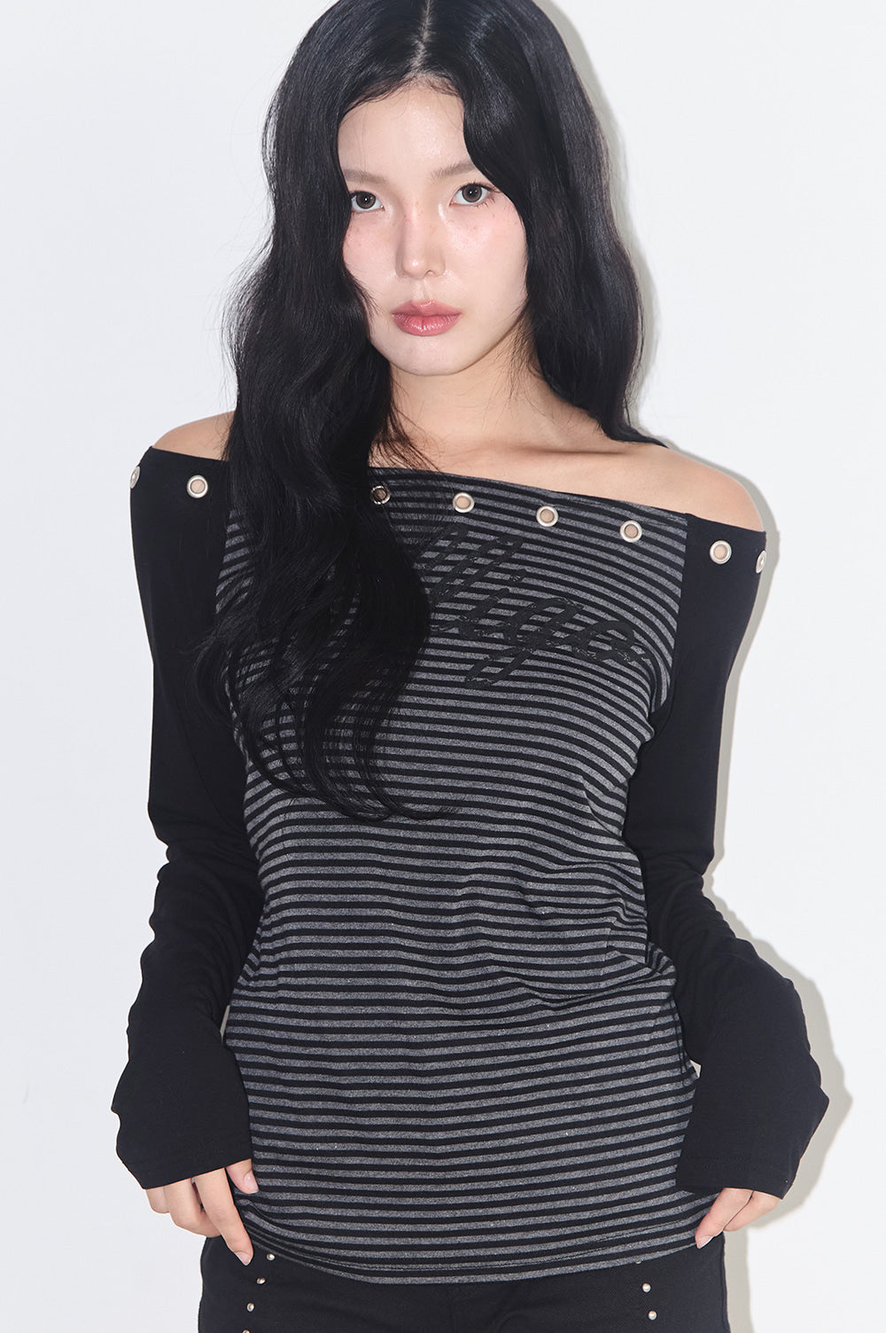 illigo - Raglan off-shoulder long-sleeve striped charcoal