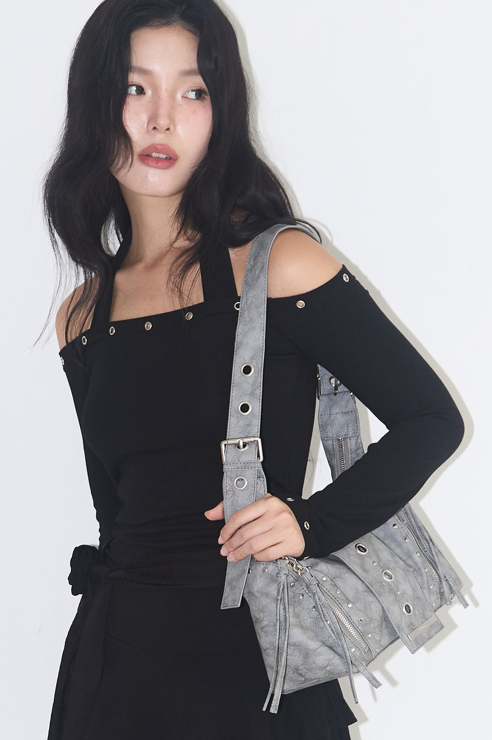 illigo - Leaf Eyelet Shoulder Bag Gray