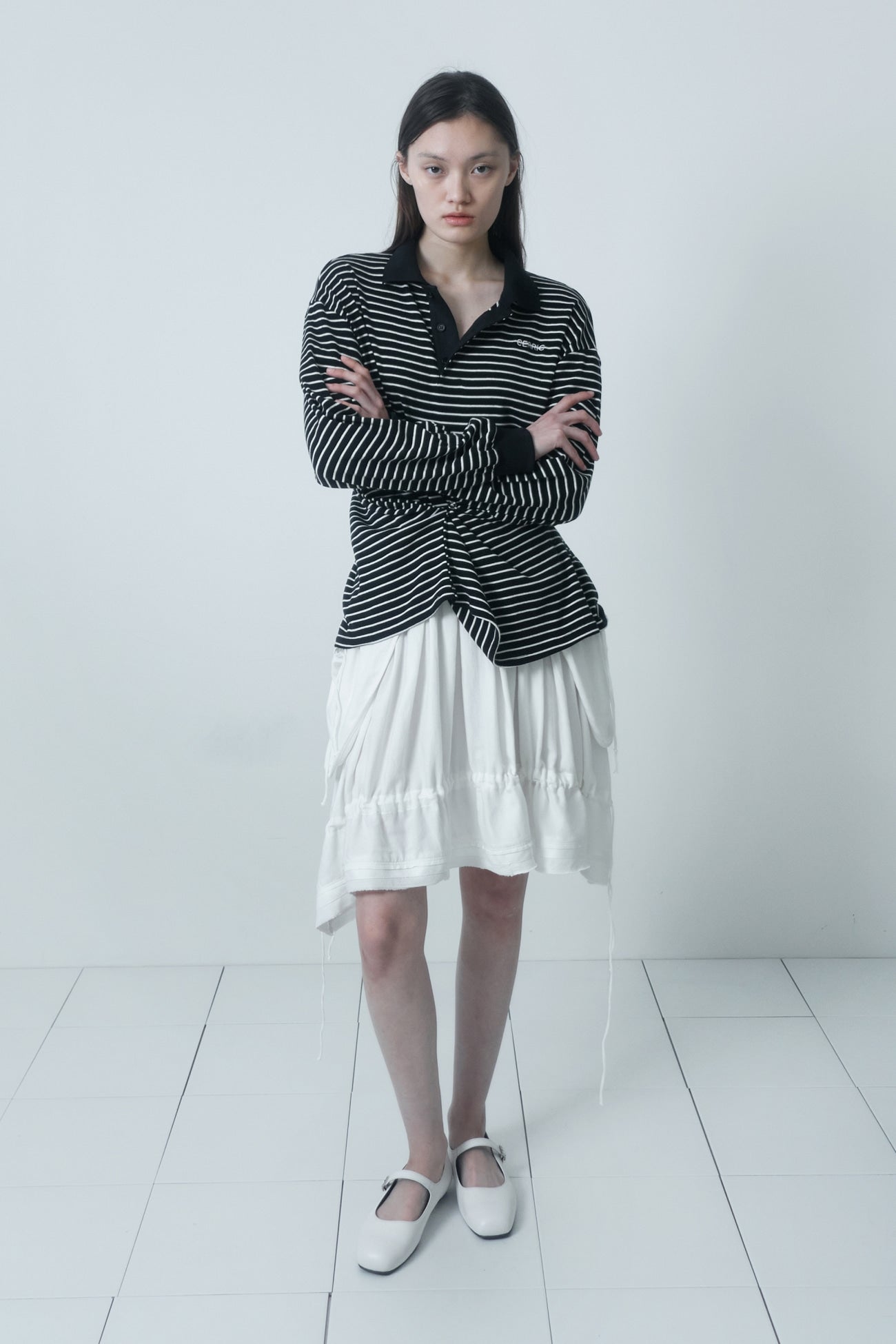 cerric - STRIPE BUTTON PINCH TOP / BLACK