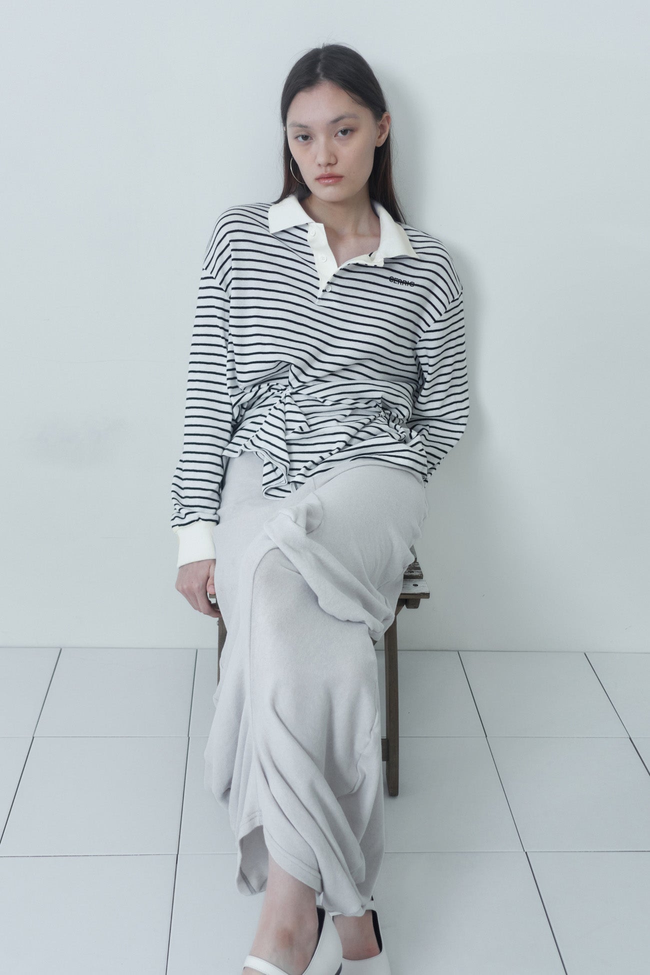 cerric - STRIPE BUTTON PINCH TOP / WHITE
