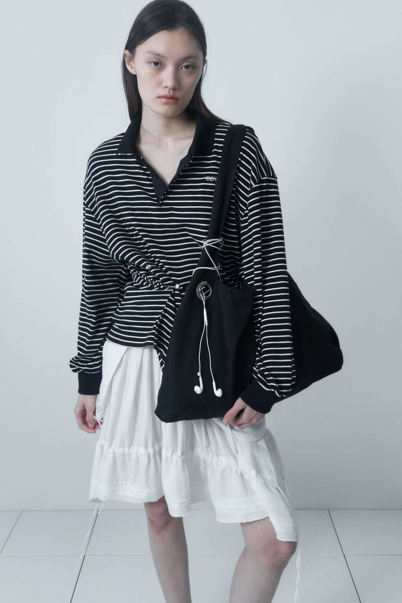 cerric - STRIPE BUTTON PINCH TOP / BLACK