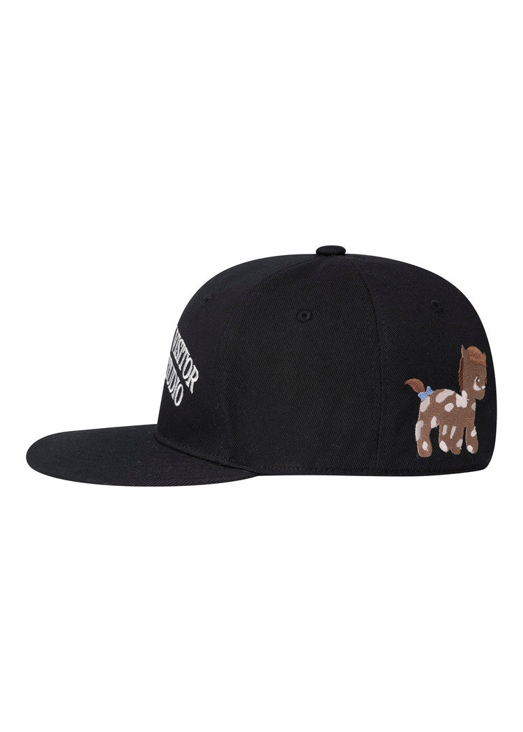 the museum visitor - PONY EMBROIDERY CAP (NAVY)
