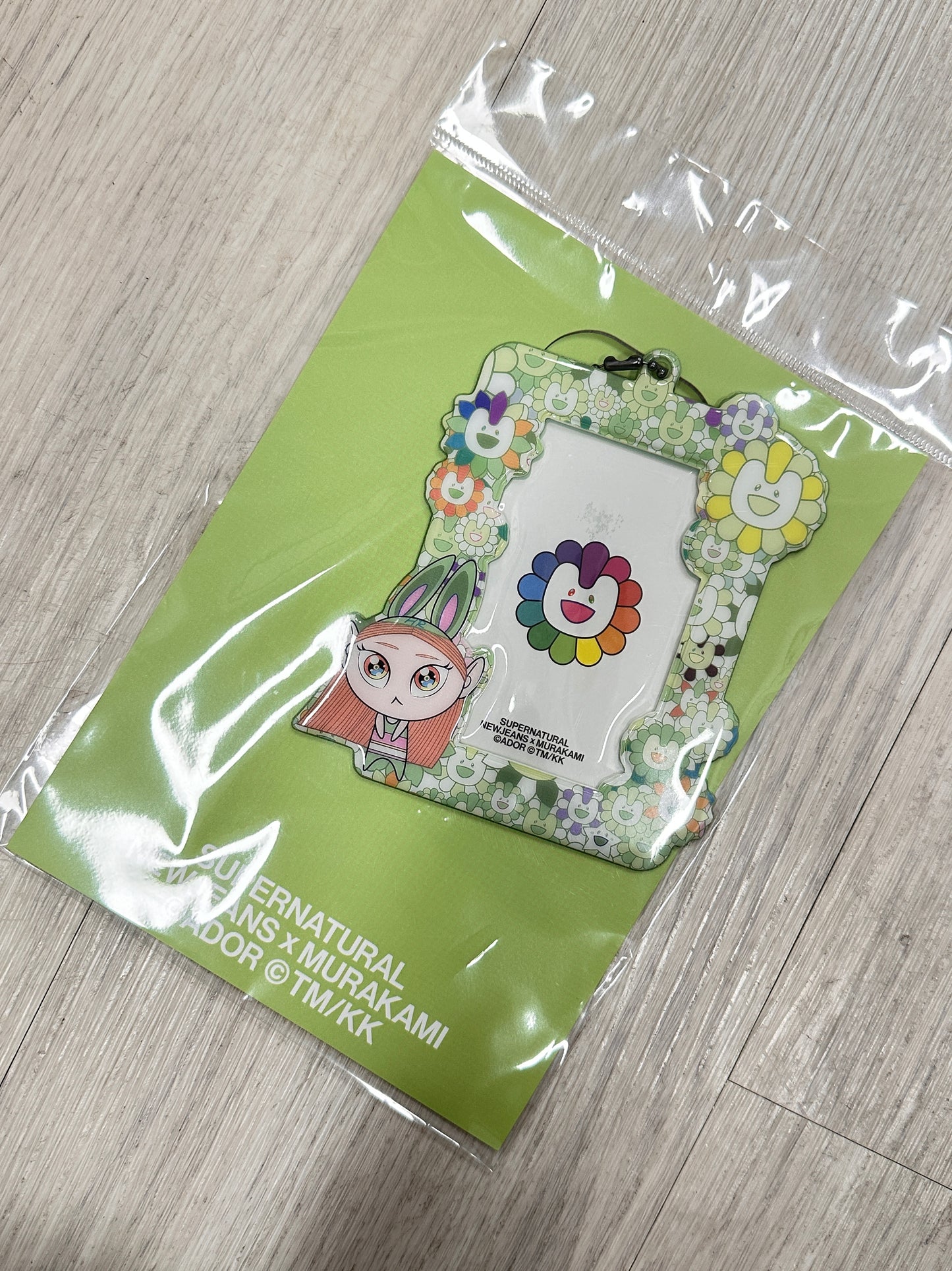 NewJeans X MURAKAMI PHOTO CARD HOLDER (HAERIN)
