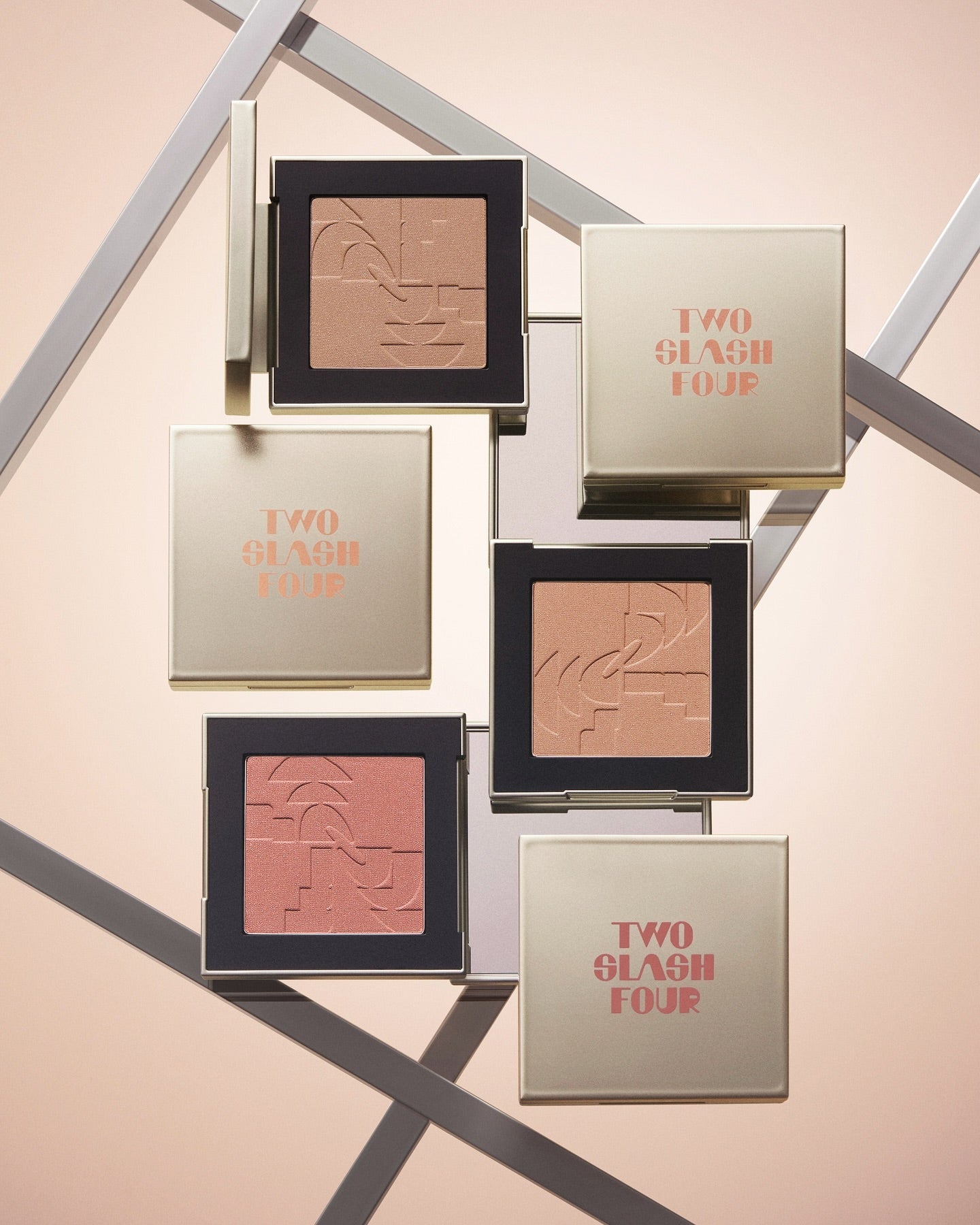 TWO SLASH FOUR - All over face blush