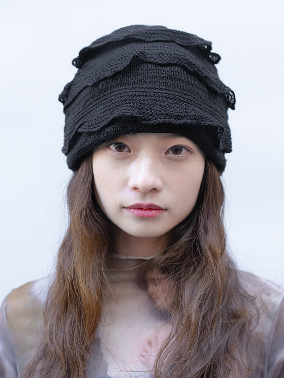 PETAL BEANIE IN BLACK