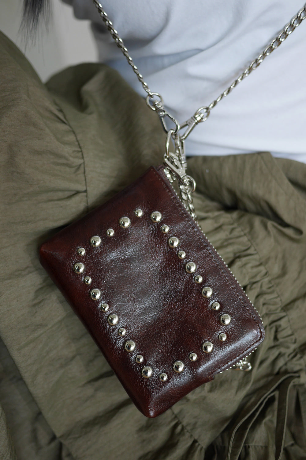 KHIHO - STUD POPO POUCH / DARK BROWN