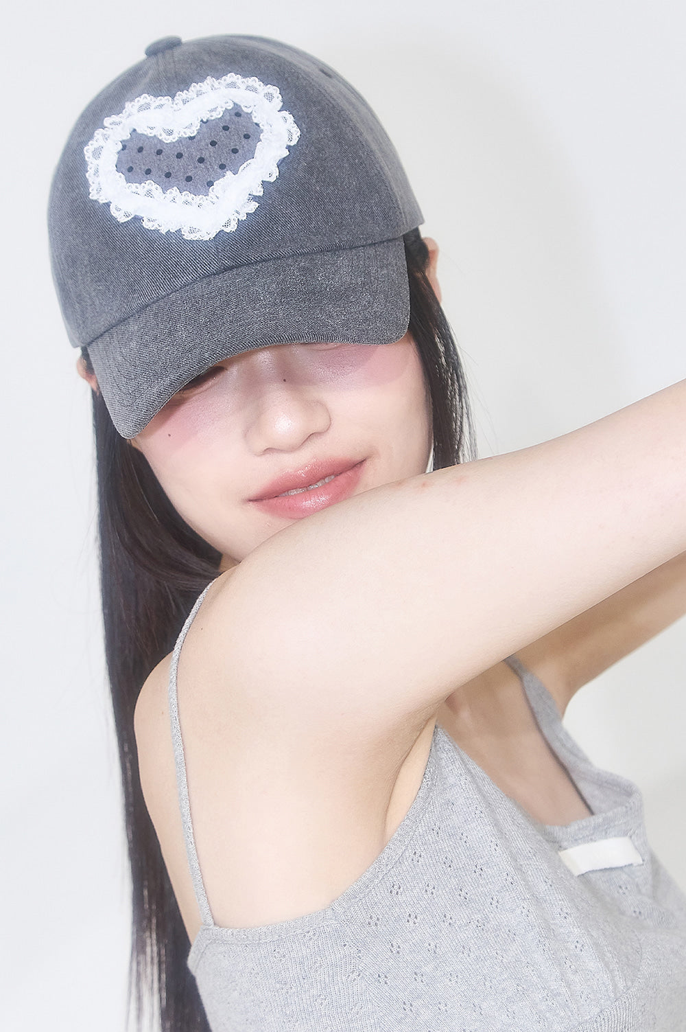 illigo - Lace Heart Dot Ball Cap Grey