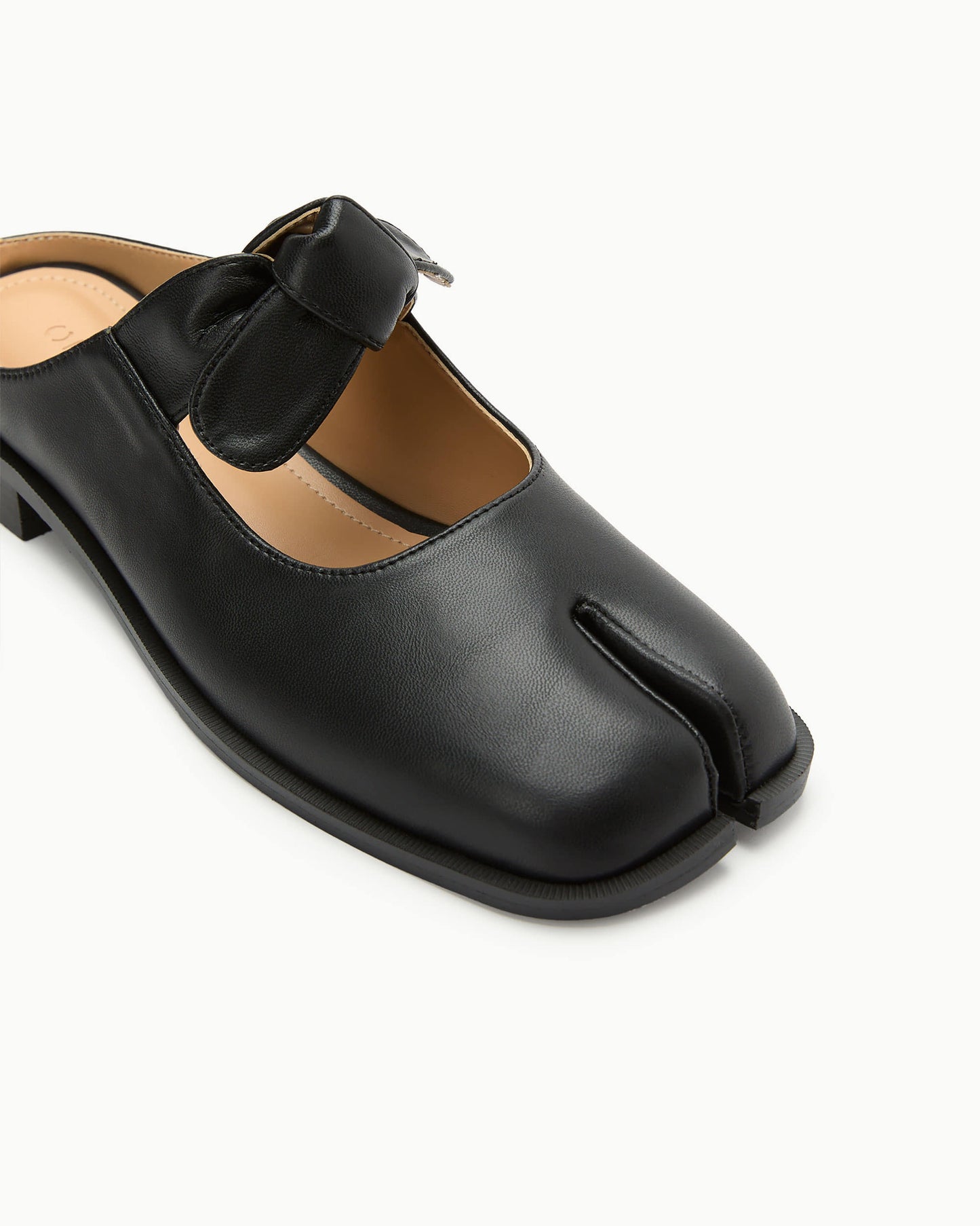 PAES - Bow-Knot Mule / Black