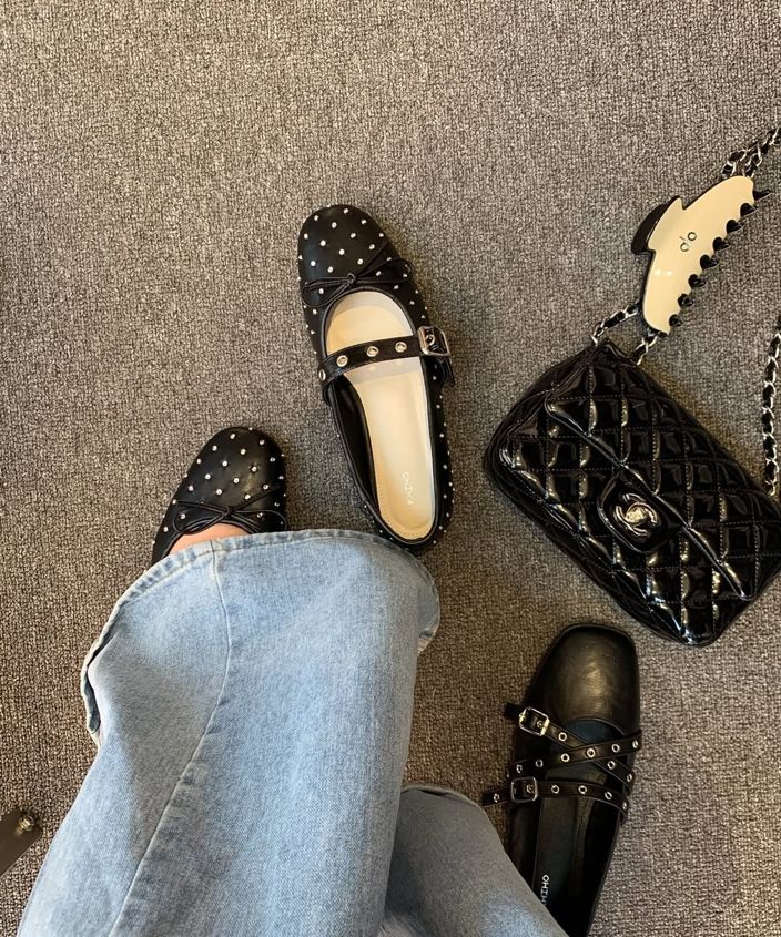 khiho - TRIVEL FLAT BLACK
