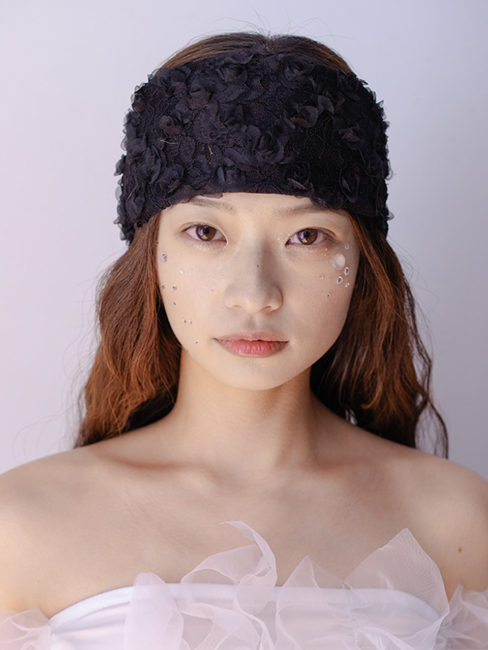 ROSE VEIL HEAD BAND IN BLACK