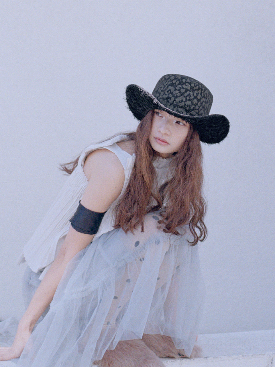 LEOPARD FEDORA IN BLACK FRINGE