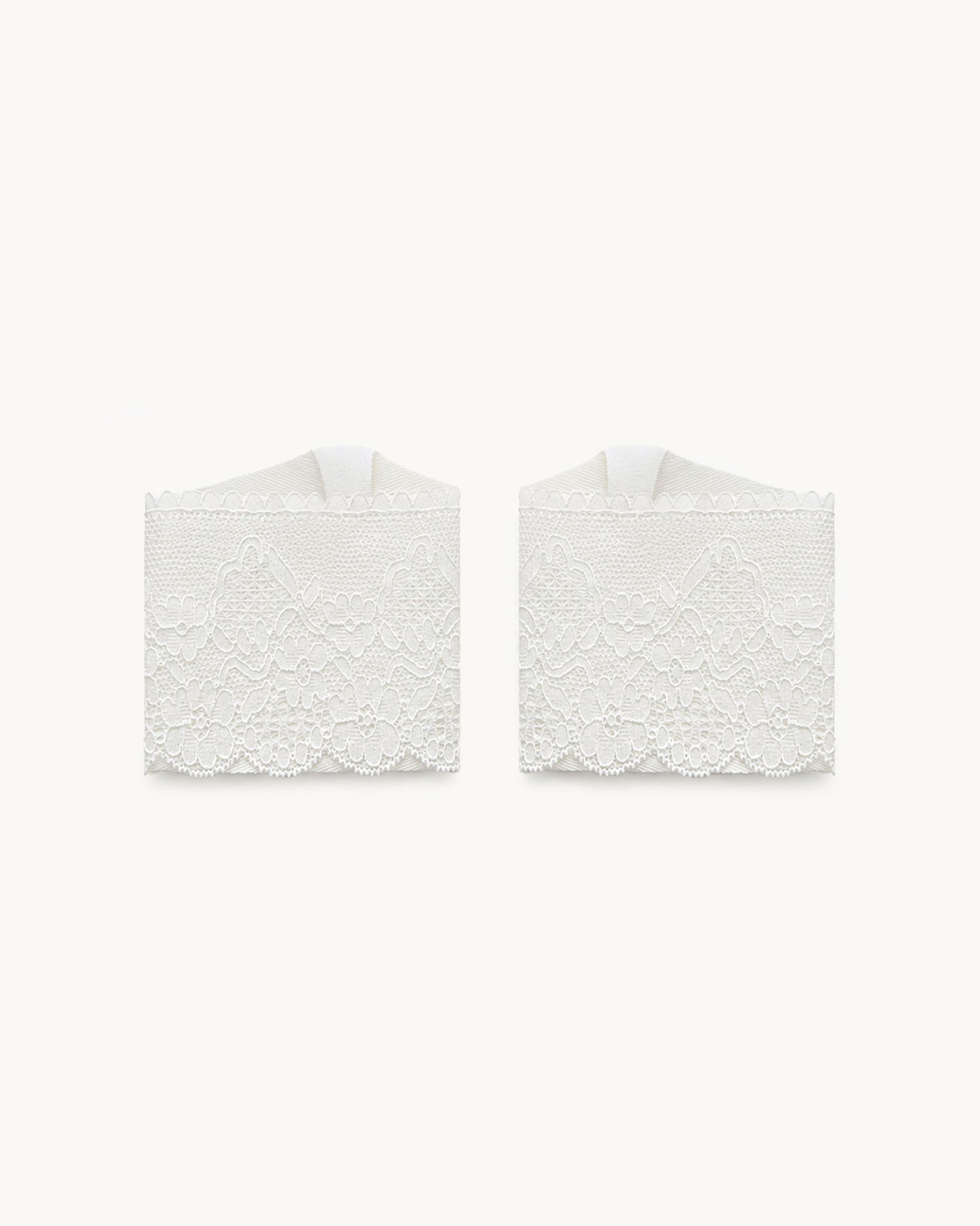 PAES - Floral Lace Toe Cover / White