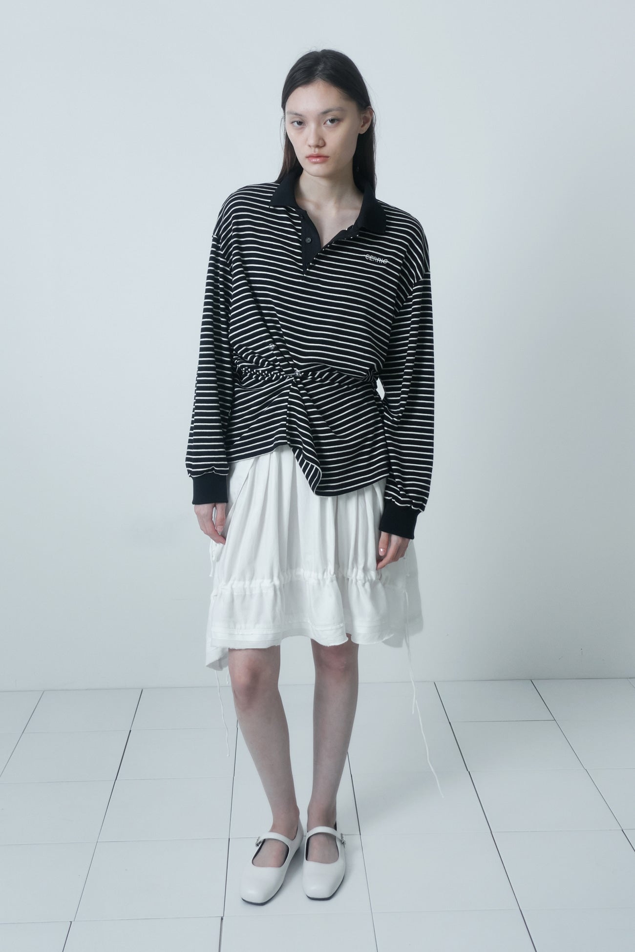 cerric - STRIPE BUTTON PINCH TOP / BLACK