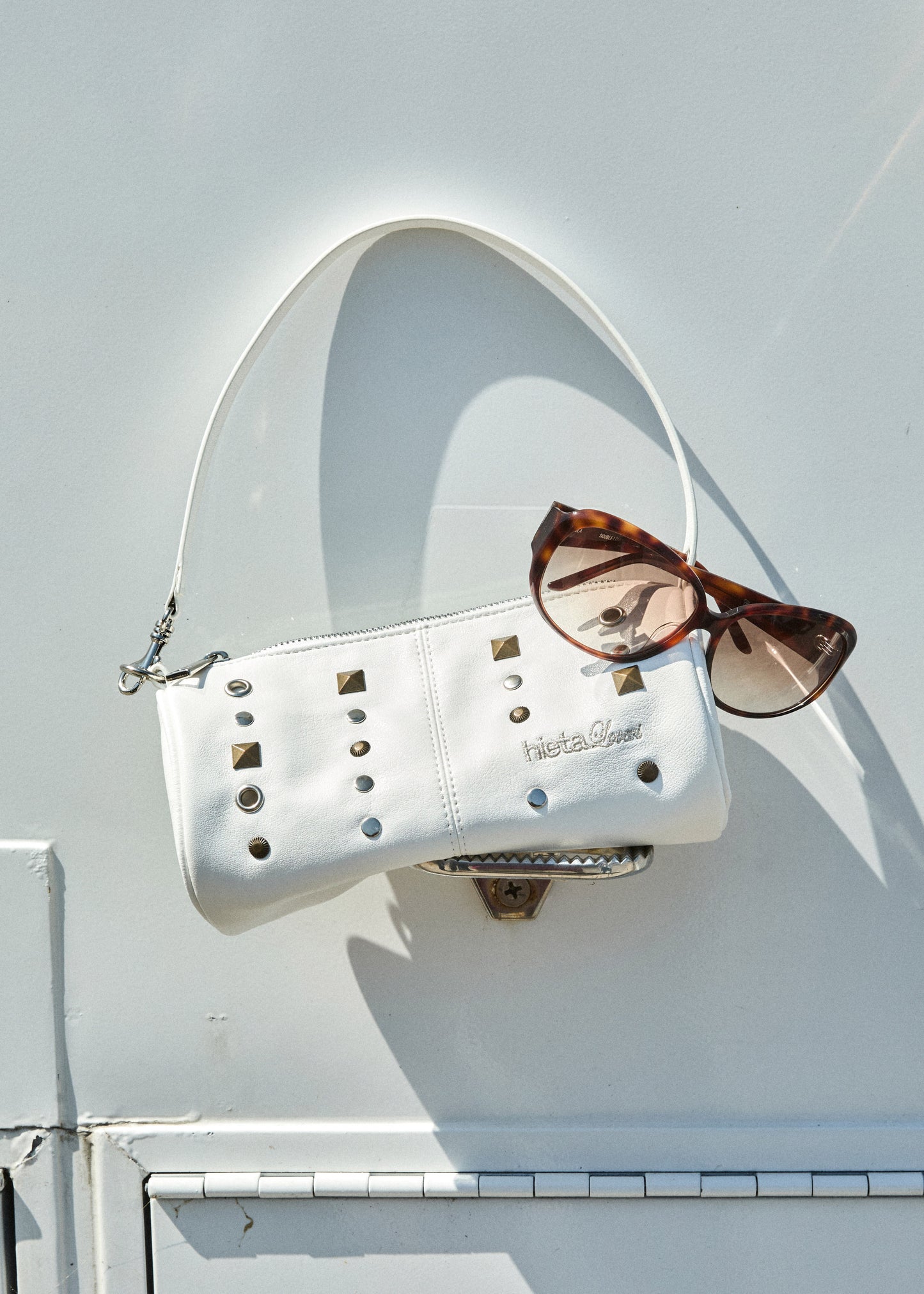 Hieta - Isla / White