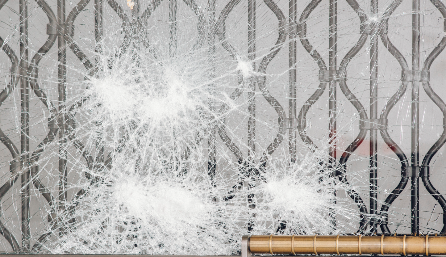 Pesade | The New Error Perfume