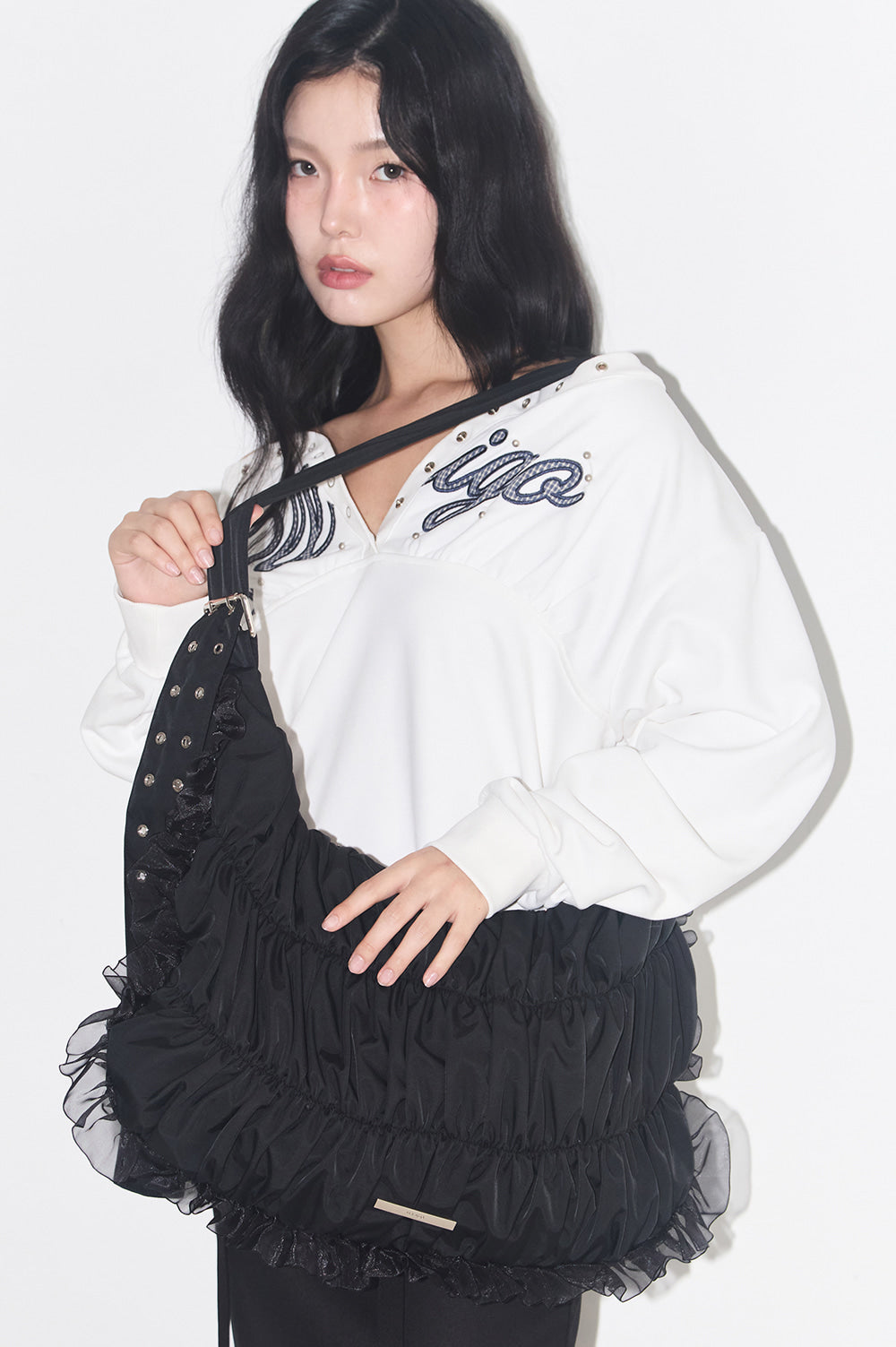 illigo - [Pre-order delivery on 10/02] Frill Bubble Big Cross Bag Black