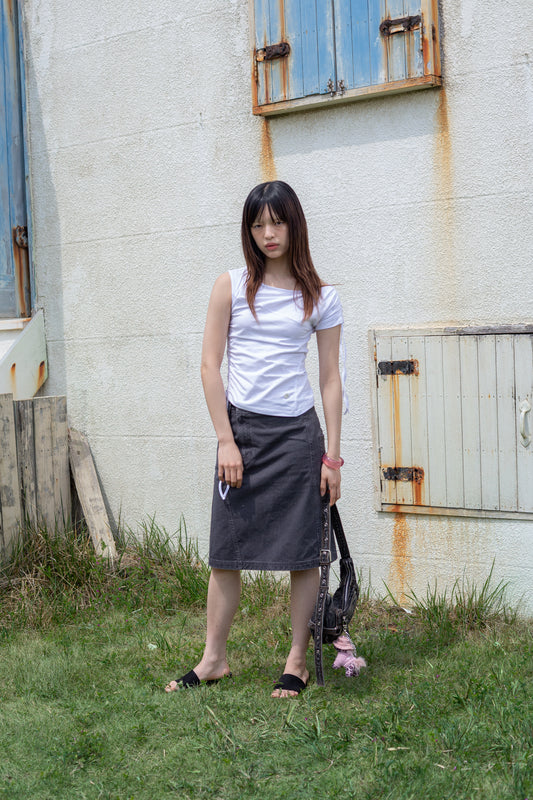 Matin Kim - STRING OFF SHOULDER SLIM TOP IN WHITE