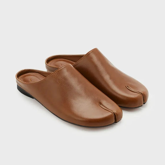 PAES - Round Low Flat Mule / Brown