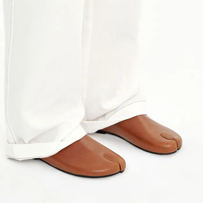 PAES - Round Low Flat Mule / Brown