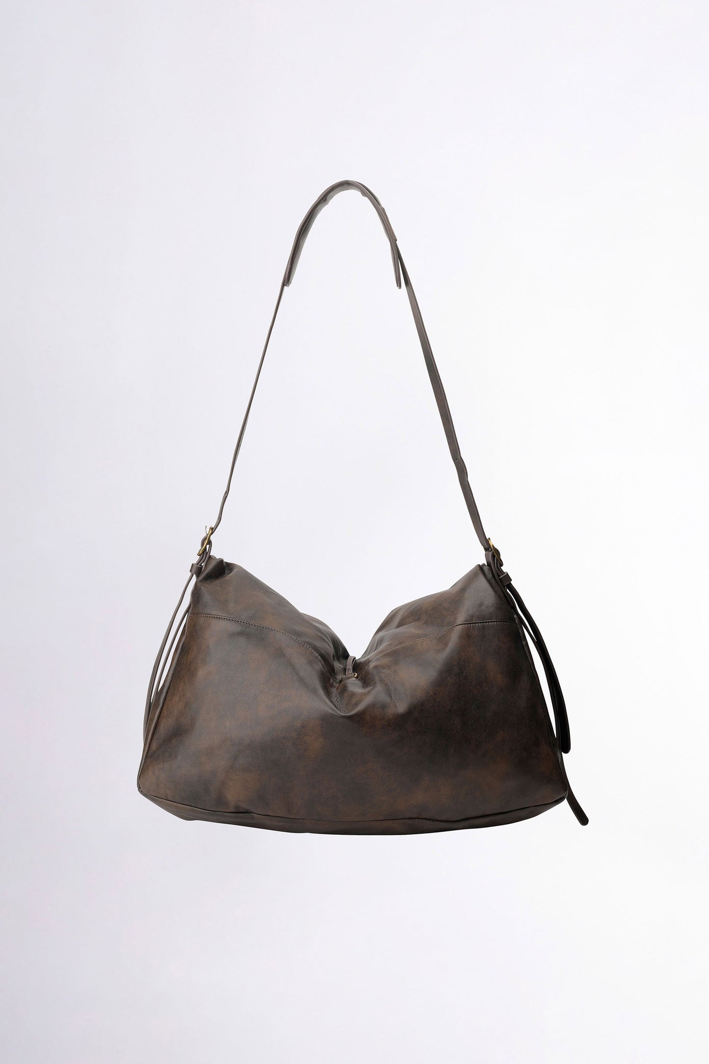 [𝐎𝐍 𝐒𝐀𝐋𝐄 !] Folded Slouchy Bag Deep Brown