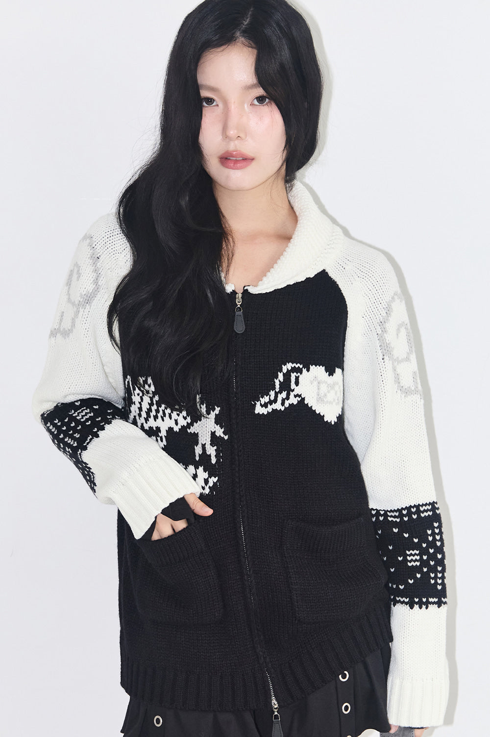 illigo - [Pre-order delivery on 09/25] Angel Ring Cowichan Knit Zip-up Black