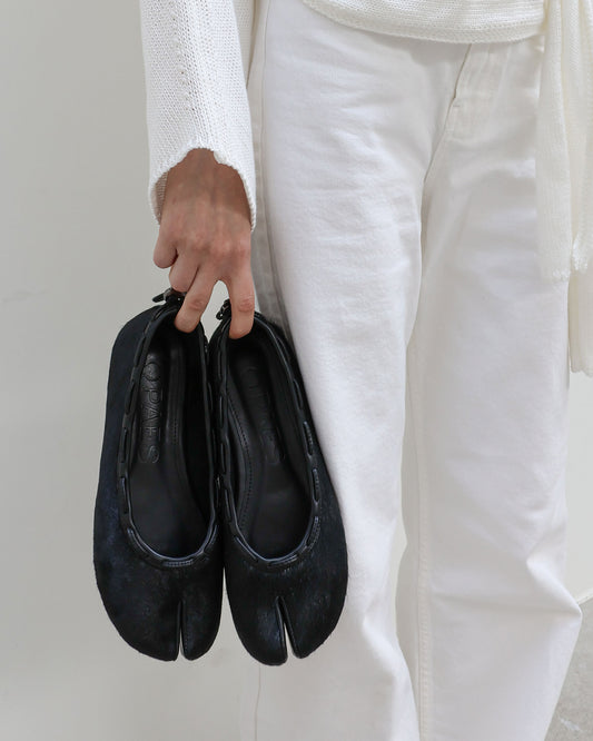 PAES - Calf String Flat / Calf Hair Black