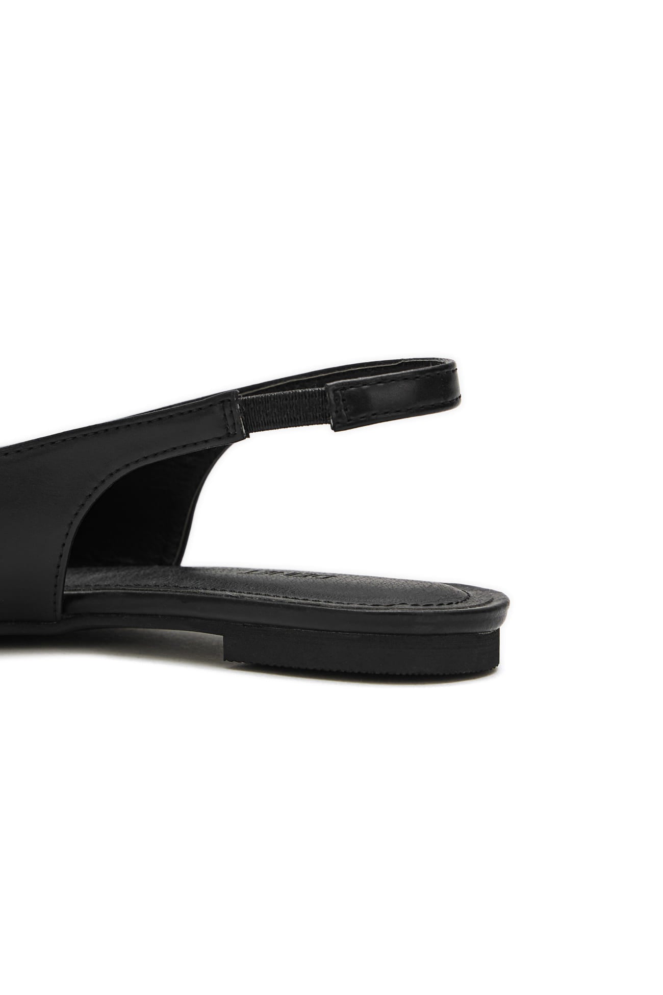 Deinet - BUCKLE STUD AND EYELET SLINGBACKS IN BLACK