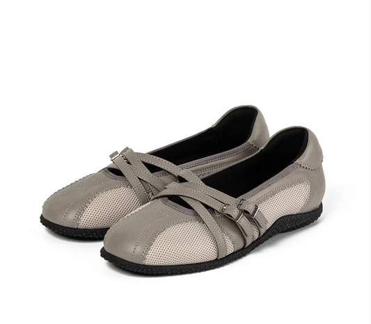 khiho - ARCELLE PINKING BELTED SNEAKERS GREY