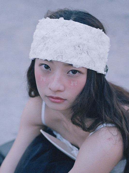 ROSE VEIL HEAD BAND IN WHITE