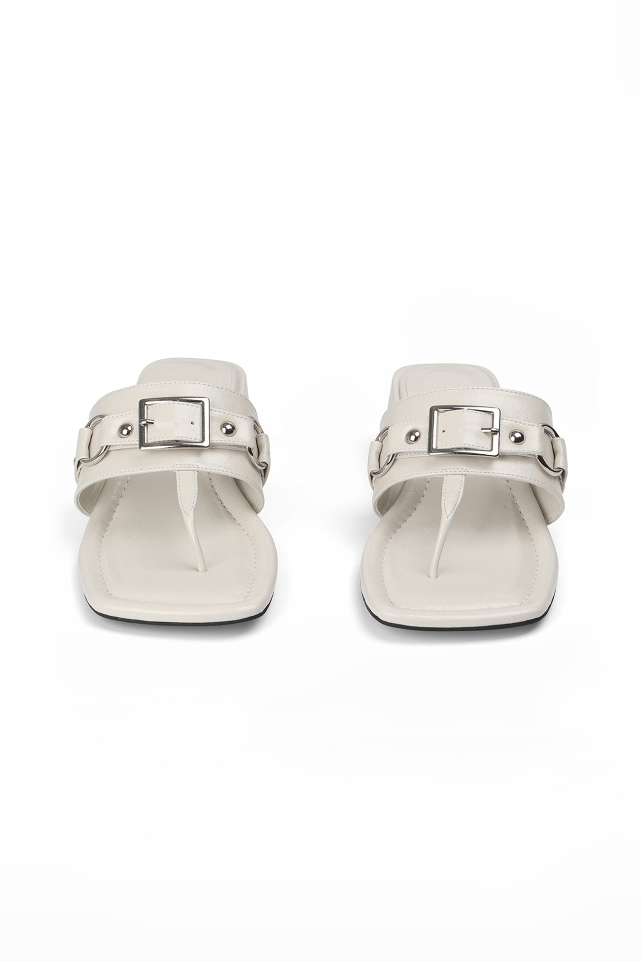 Deinet - STUD SQUARE FLIP FLOP IN WHITE