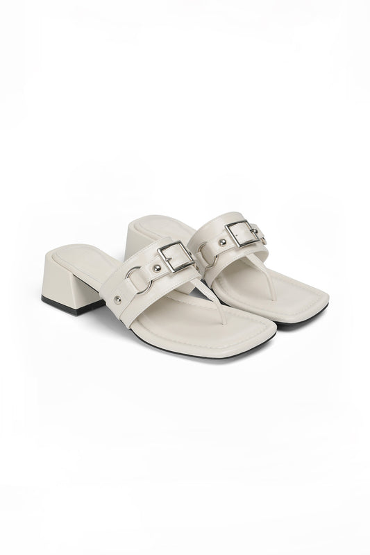 Deinet - STUD SQUARE FLIP FLOP IN WHITE