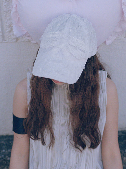 BOW CAP IN LACE CREAM