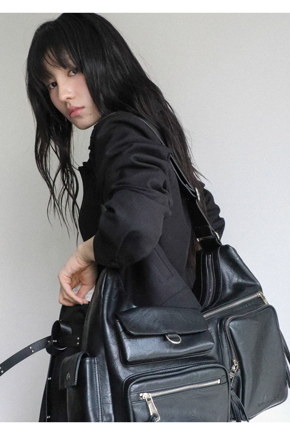 IUGA - Multi Pocket Leather Bag (Black)