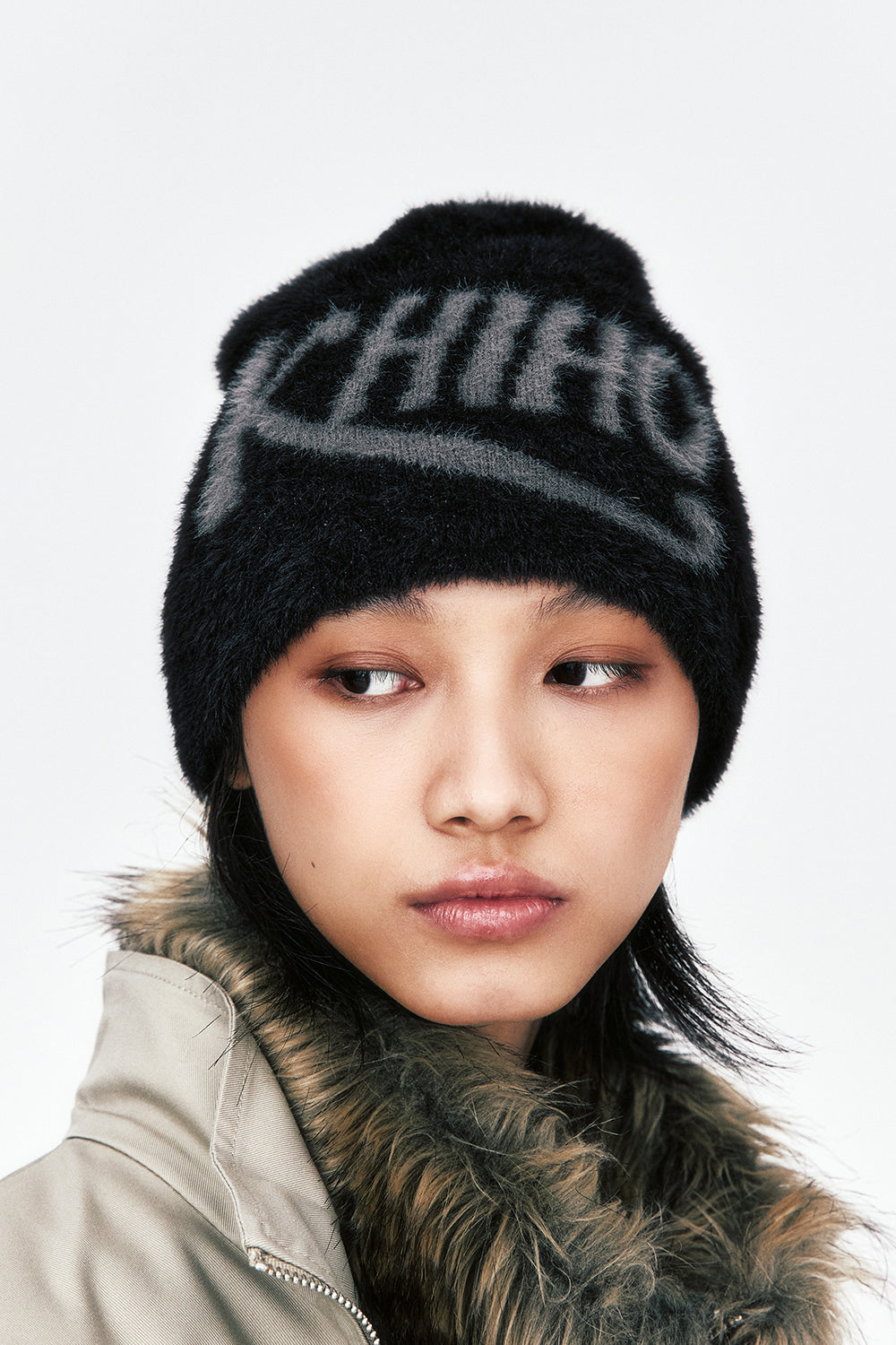 KHIHO -  LOGO HAIRY BEANIE / CHARCOAL