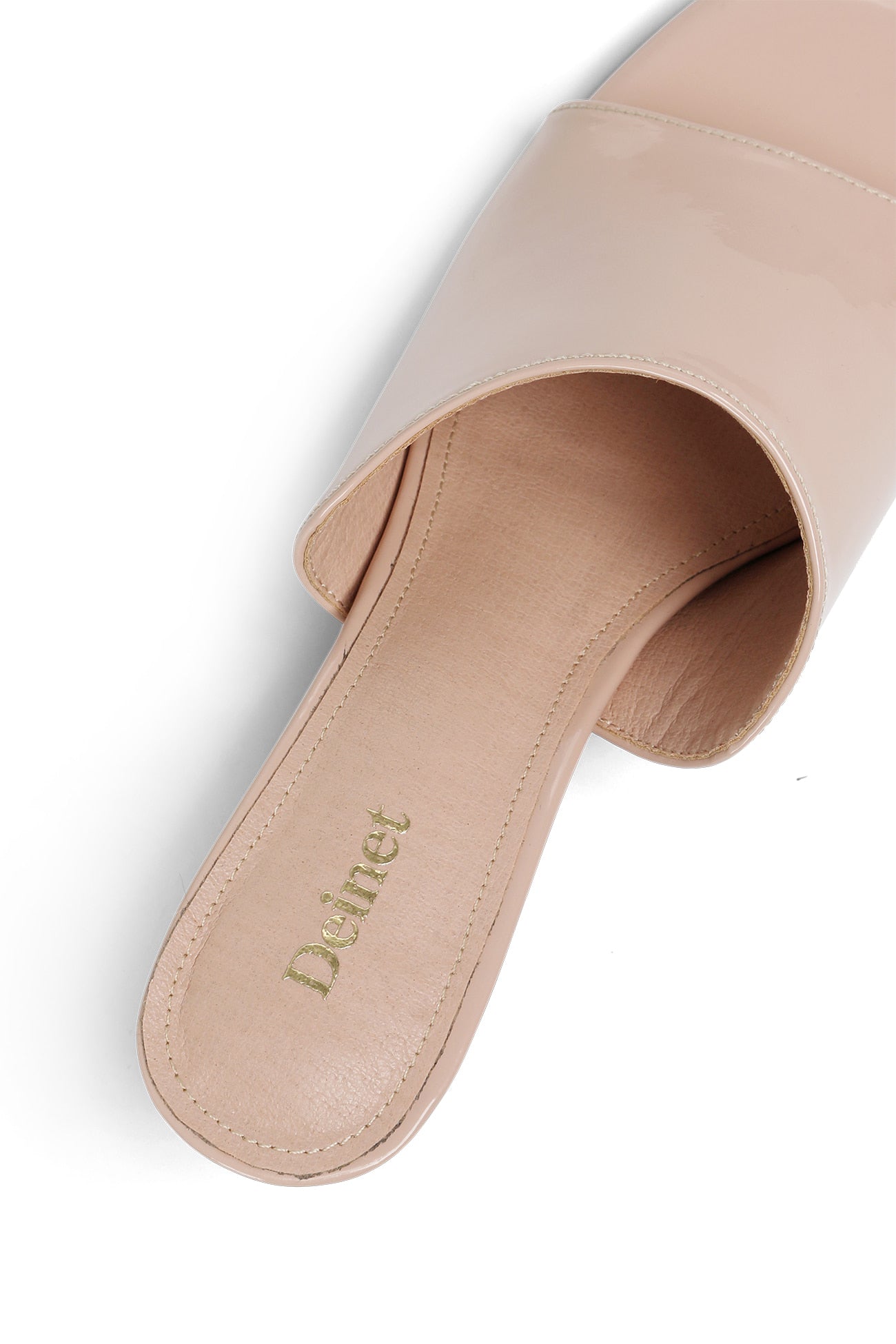 Deinet - ENAMEL SLIPPERS IN LIGHT PINK