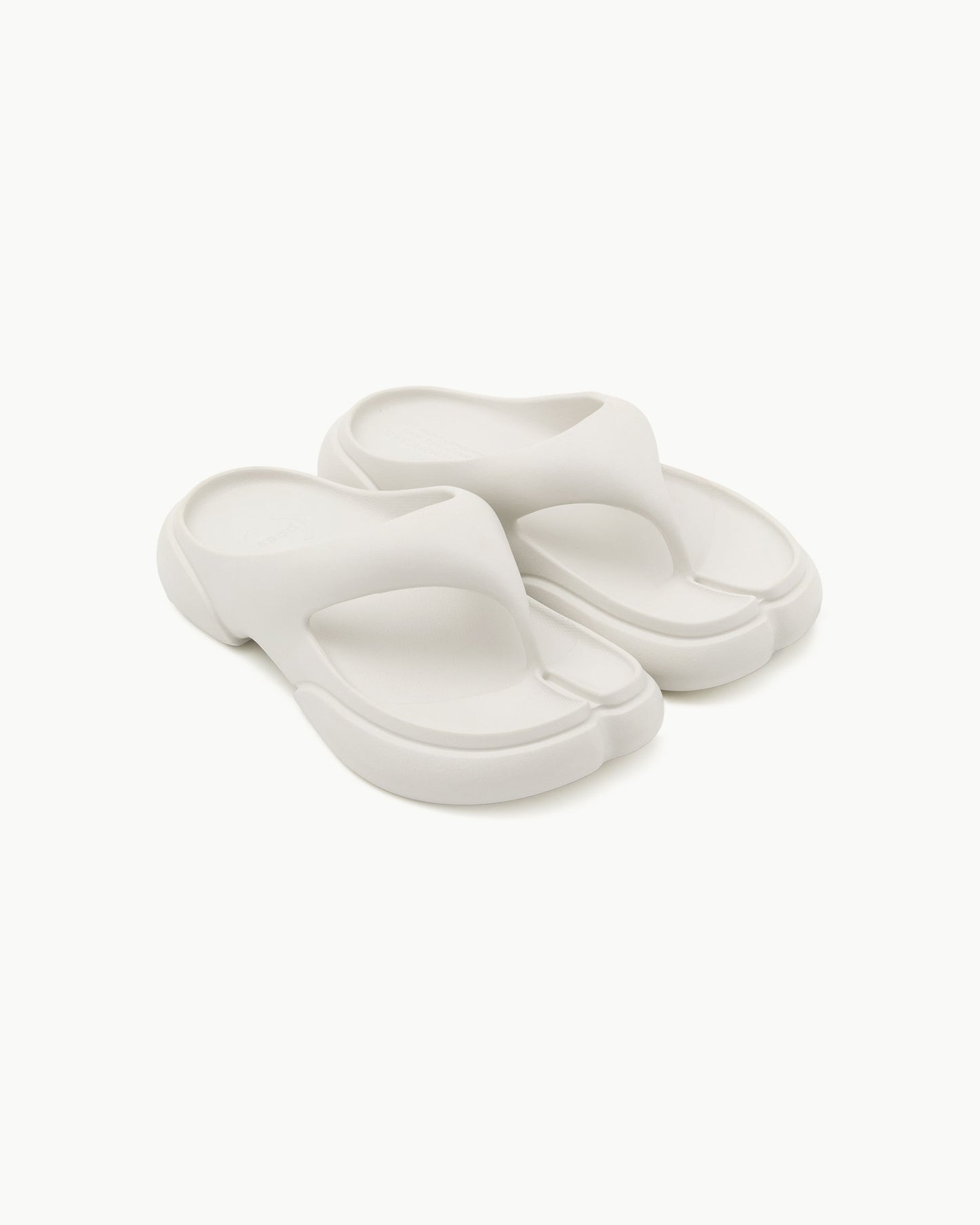 PAES - Flipflop 02 / Cream