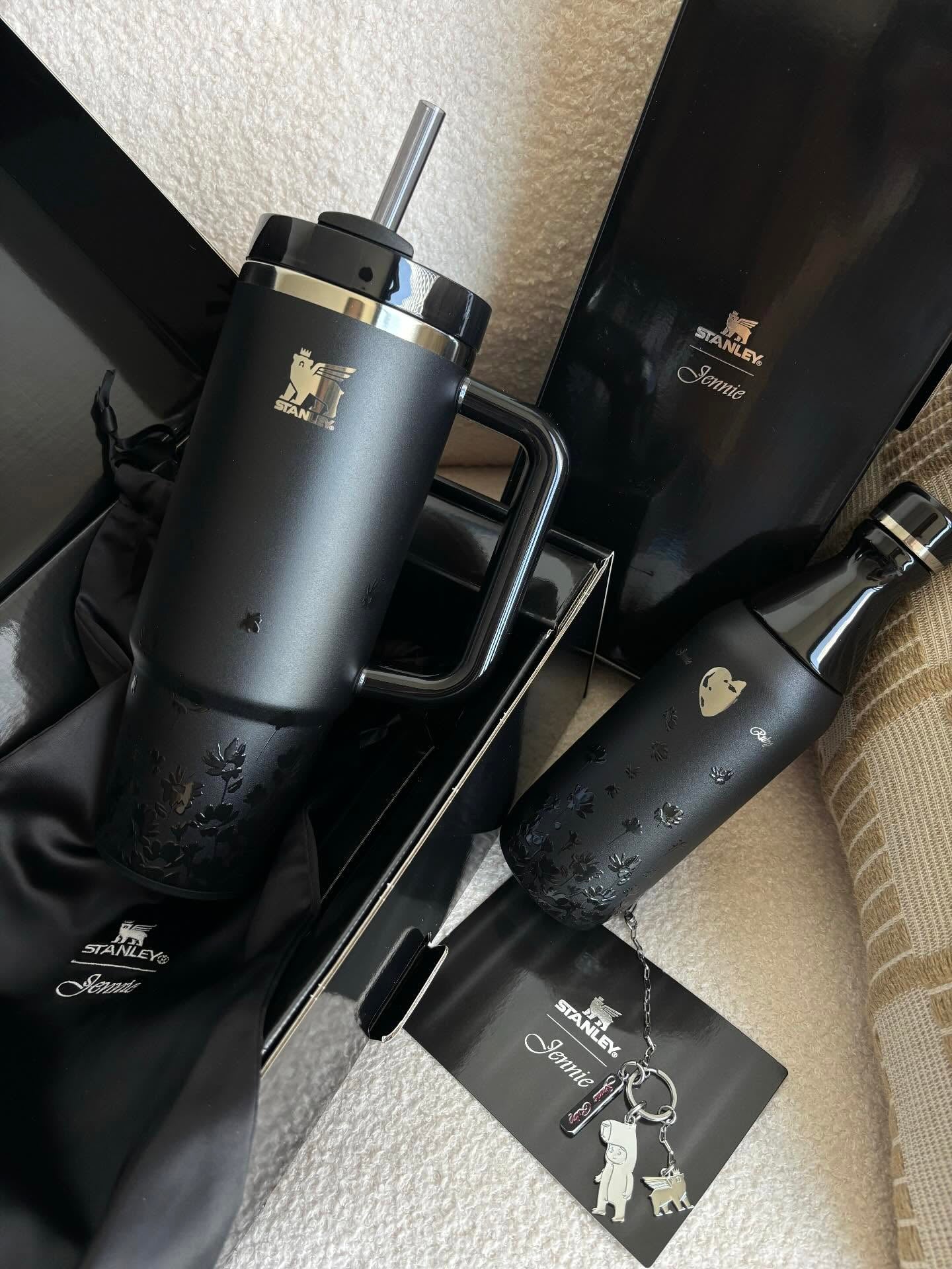 [Stanley JENNIE保溫杯聯名款代購]Stanley 1913 x JENNIE All Day Slim Luxe Bottle