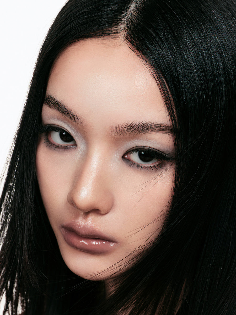 Risky Beauty - PIGMENT EYESHADOW PALETTE (SHATTER）