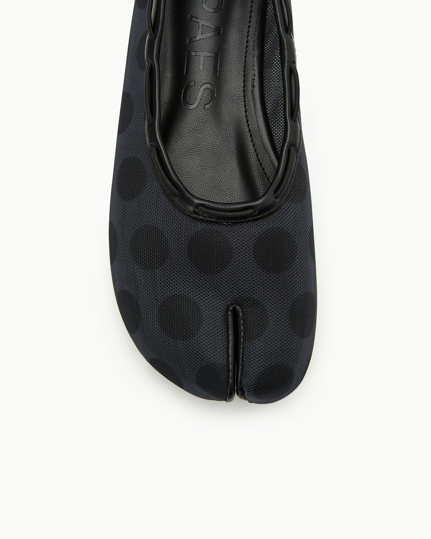 PAES - Mesh Air String Flat / Dot Black